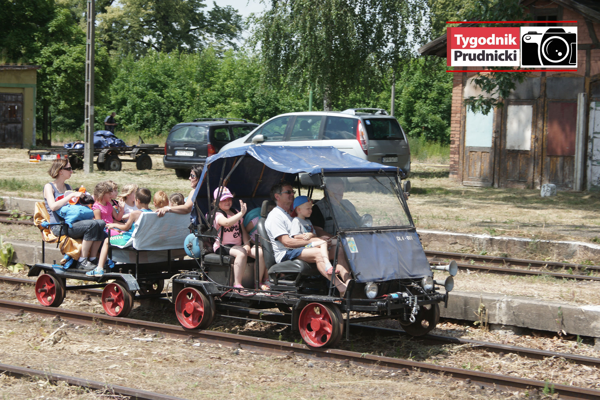 Kolejarze czekają w Racławicach Śl.