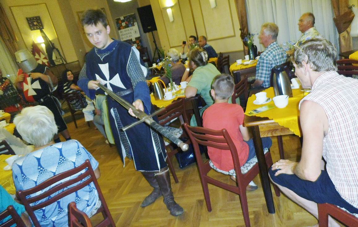 Najazd średniowiecznych rycerzy