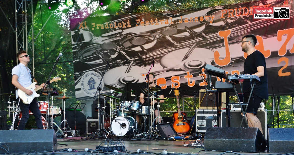 Jazz w ogrodzie POK-u