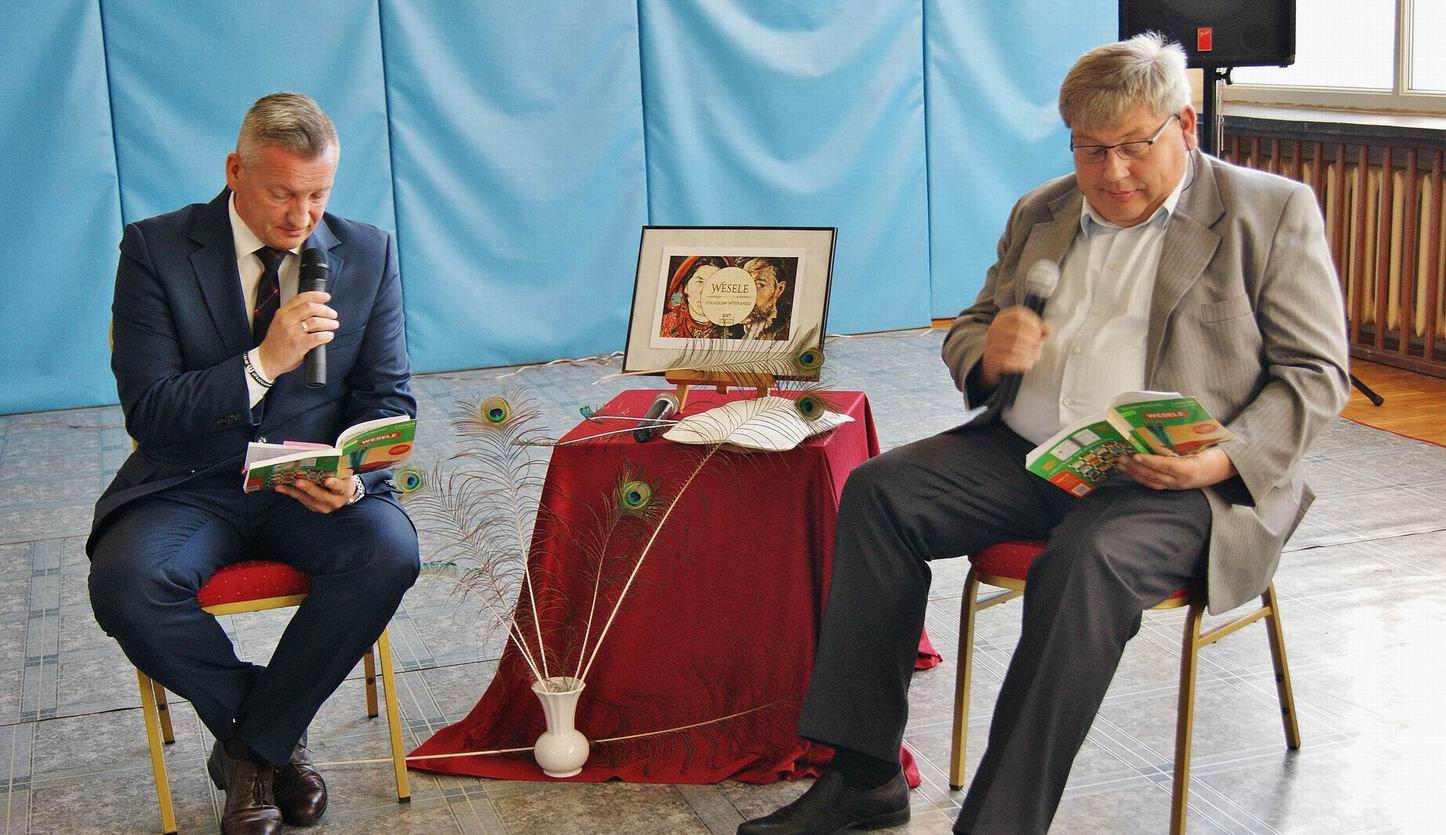 Z pieczęcią z kancelarii prezydenta RP