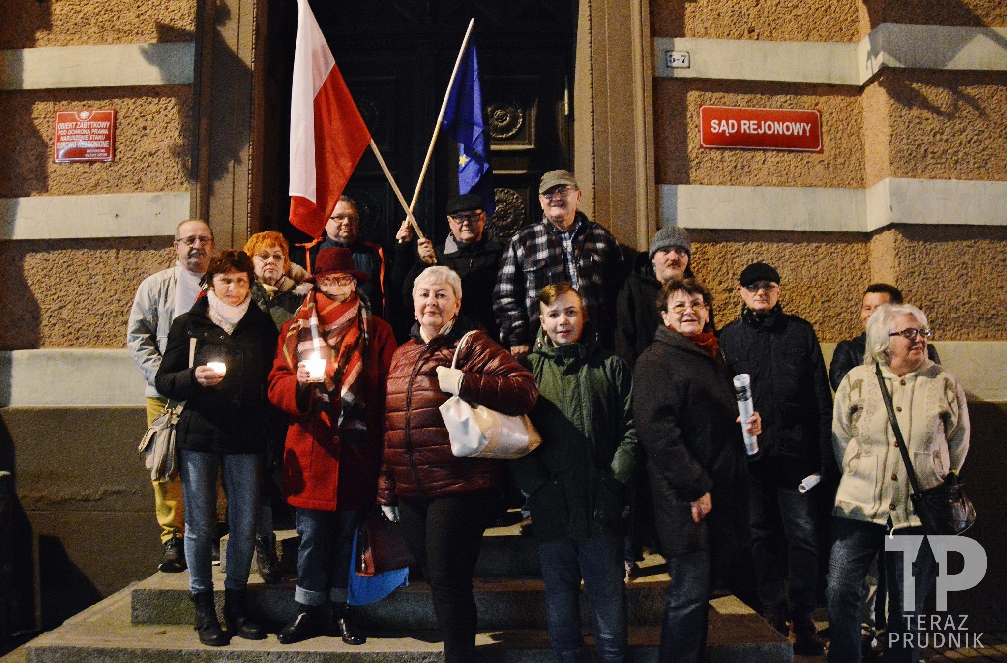 Kolejny protest przed prudnickim sądem