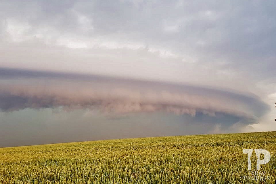 W trakcie dnia wrócą ulewa, wiatr i być może burze