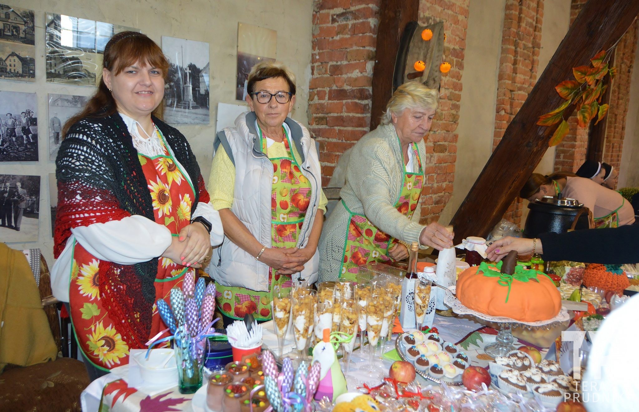 Pokaz jesiennych stołów