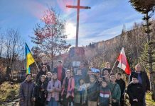 Akcję ojca kontynuuje córka. W Ukrainie oddali hołd żołnierzom polskich legionów